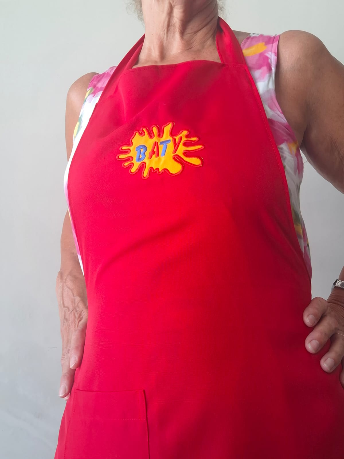 Delantal bordado para gastronomía o escuela