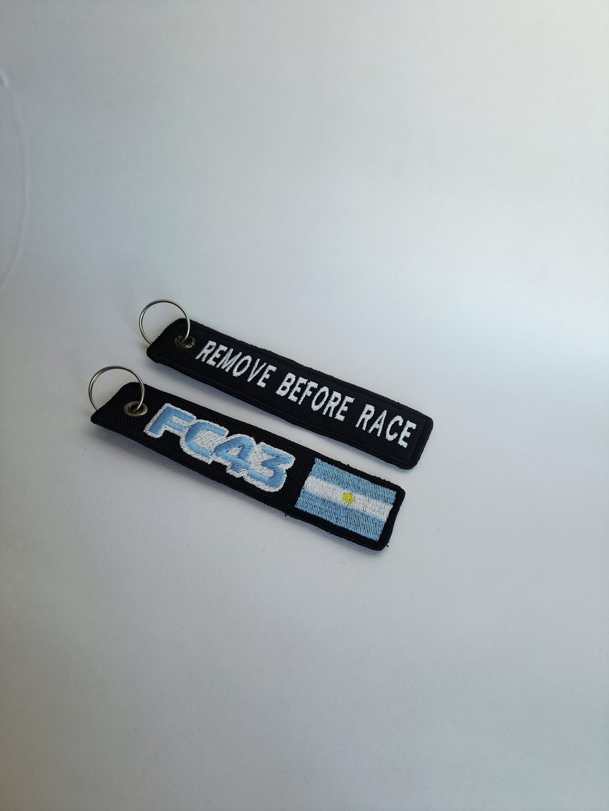 Llavero bordado personalizado