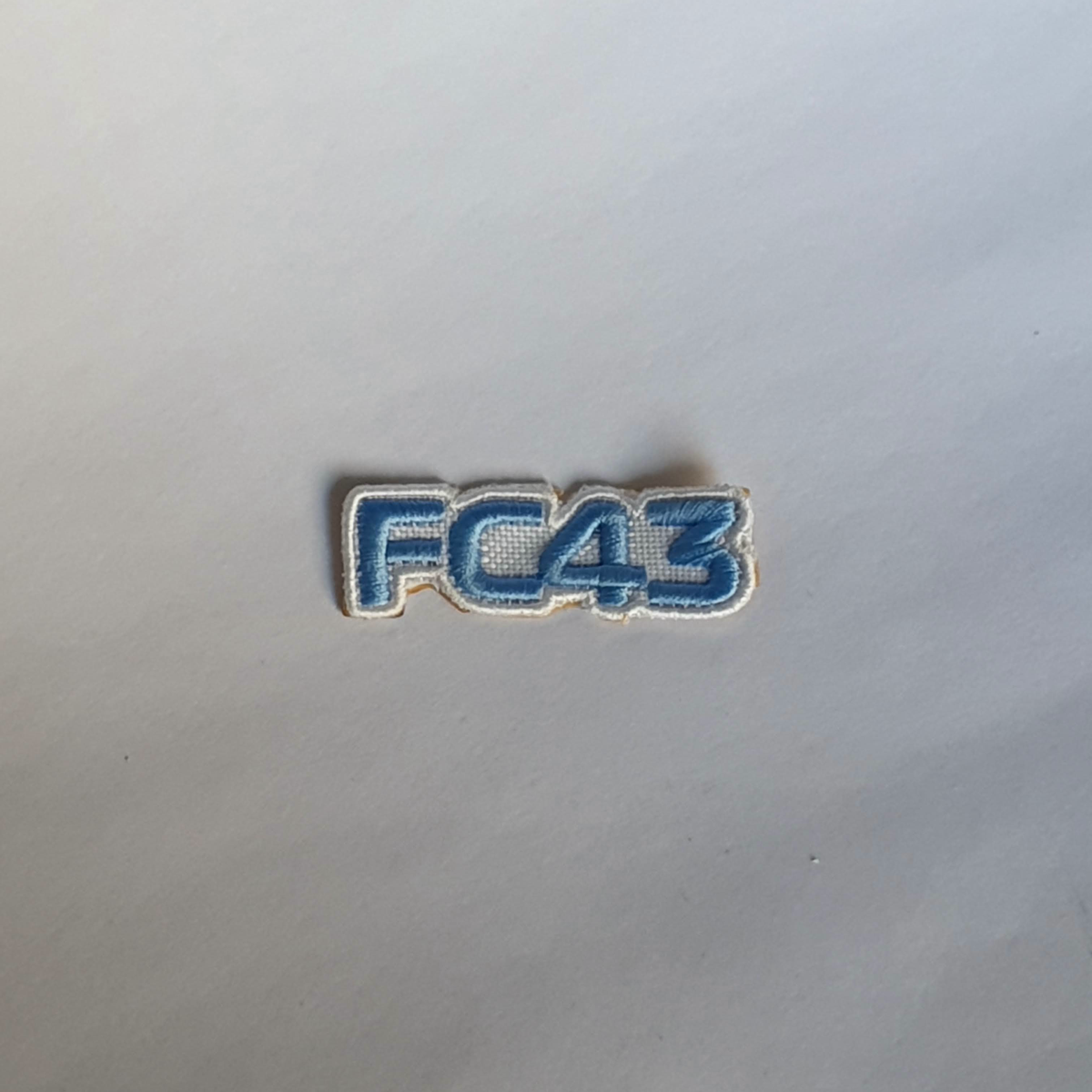 Sticker bordado personalizado